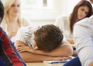 Sleepless nights in teenagers- Reasons you must know!